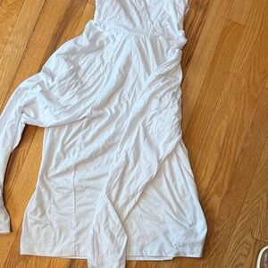 ALO Yoga White Long Sleeve Tee